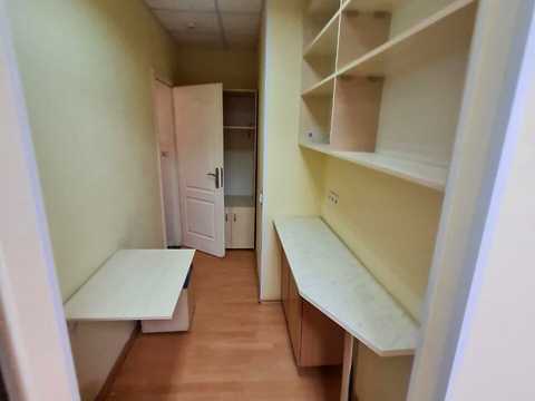 комерційна за адресою Миколи Бажана просп., 10