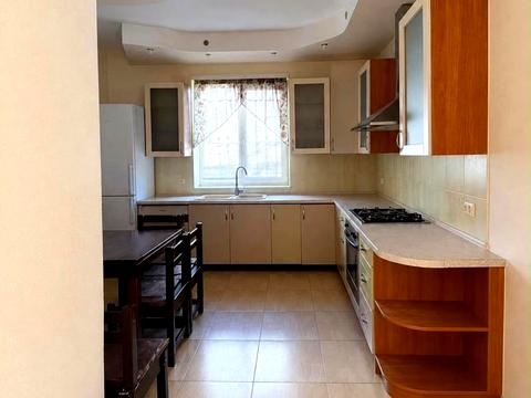 будинок за адресою Наталії Кобринської вул.