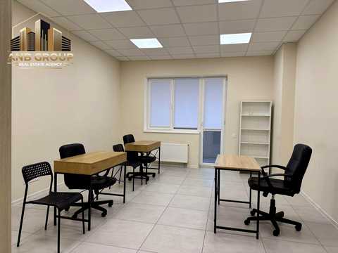 комерційна за адресою Київ, Андрія Верхогляда вул. (Михайла Драгомирова), 2-А