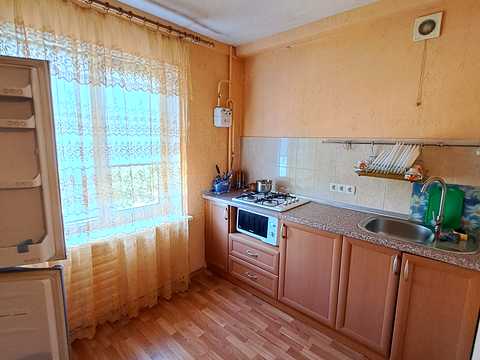 квартира за адресою Українська вул., 31