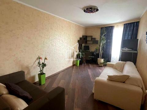 квартира за адресою Академіка Лазаренка вул., 1