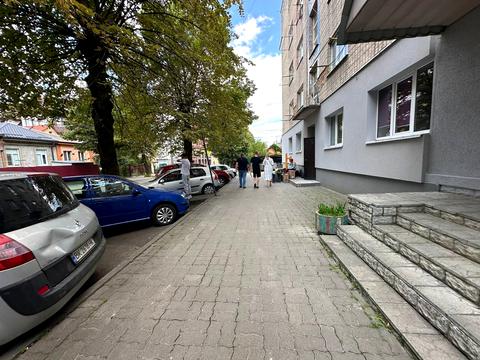 комерційна за адресою Петра Могили вул., 25