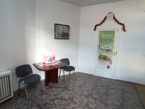 комерційна за адресою Пастера вул., 12
