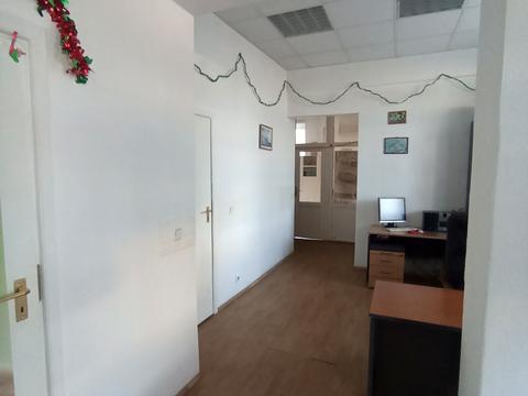 комерційна за адресою Пастера вул., 12