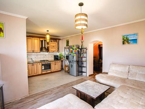 квартира за адресою Петрівська вул., 9