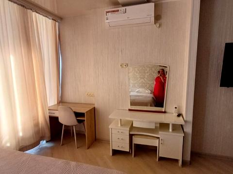 квартира по адресу Королеви Єлизавети ІІ ул. (Глинки), 2