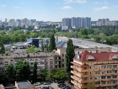 квартира за адресою Левка Лук'яненка вул. (Маршала Тимошенка), 2/12