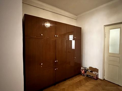 квартира за адресою Шептицьких вул., 37