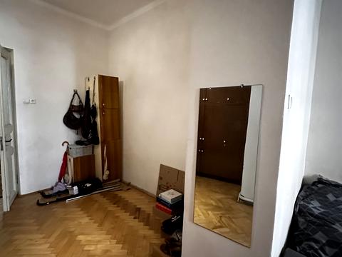 квартира за адресою Шептицьких вул., 37