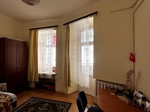 квартира за адресою Шептицьких вул., 37