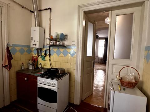 квартира за адресою Шептицьких вул., 37