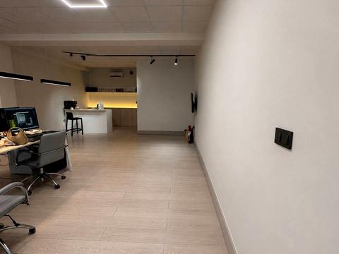 комерційна за адресою Швабська вул., 58