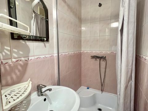 кімната за адресою Митрополита Андрея Шептицького вул., 32
