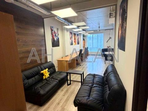 комерційна за адресою Костянтинівська вул., 75