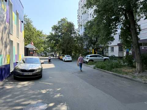комерційна за адресою Київ, Оболонський просп., 22-А