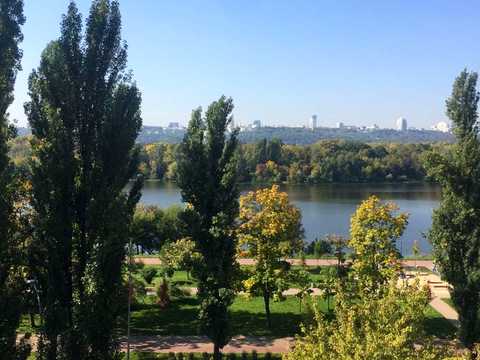 квартира за адресою Русанівська набережна вул., 8