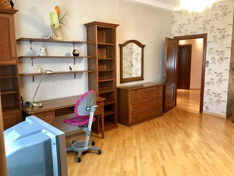 квартира по адресу Андрея Верхогляда ул. (Михайла Драгомирова), 4