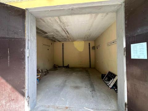 паркоместо по адресу Багирова ул. (Чапаєва), 43
