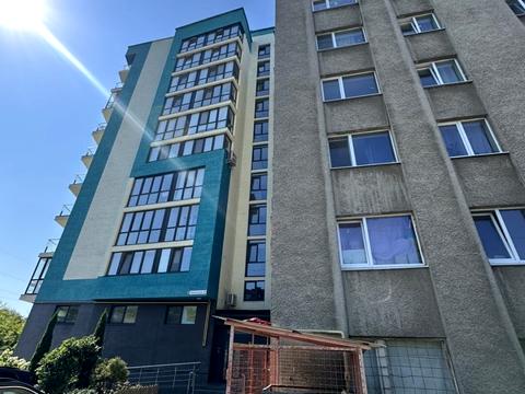 комерційна за адресою Тернопільська вул., 8в
