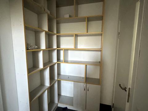 комерційна за адресою Тернопільська вул., 8в