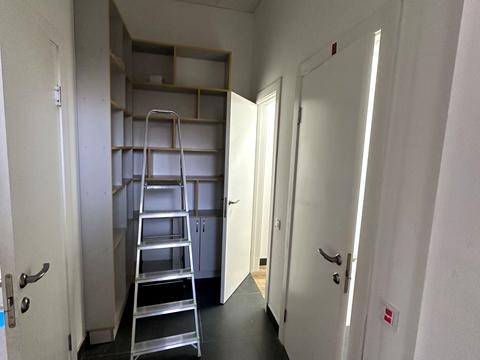 комерційна за адресою Тернопільська вул., 8в