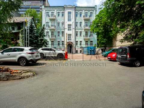 комерційна за адресою Еспланадна вул., 32 в