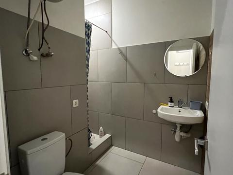 квартира за адресою Регенераторна вул., 4 к15