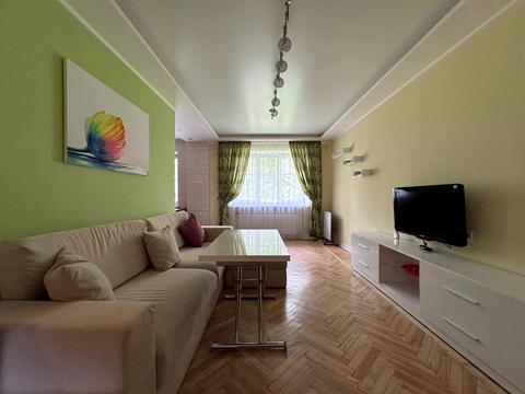 квартира за адресою Михайла Бойчука вул. (Кіквідзе), 10