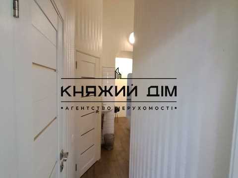 комерційна за адресою Стрілецька вул., 7/6