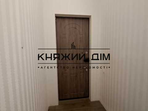 комерційна за адресою Стрілецька вул., 7/6
