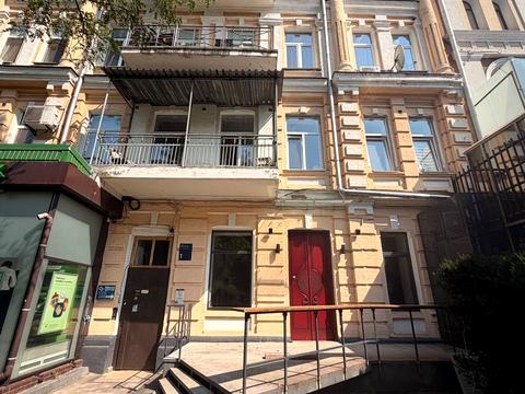 коммерческая по адресу Леонтовича ул., 1/27