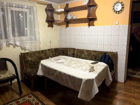 будинок за адресою Євгена Коновальця вул.