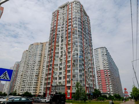 квартира по адресу Драгоманова ул., 4-А