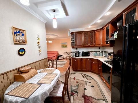 квартира за адресою Братів Горобців вул. (Дмитра Кедріна), 53-А