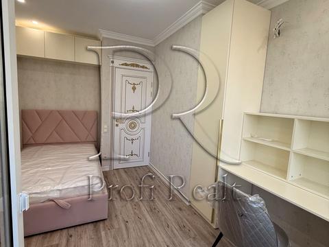 квартира по адресу Олександра Олеся ул., 10