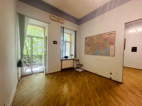комерційна за адресою Богдана Ступки вул. (Станіславського), 3