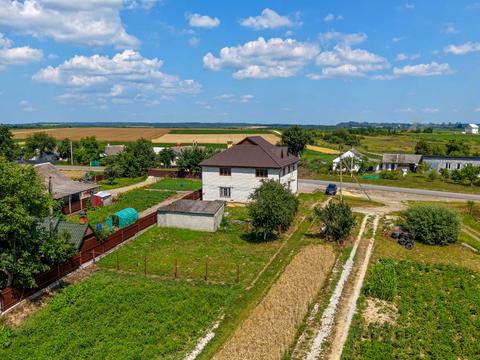 коммерческая по адресу Центральна, 21
