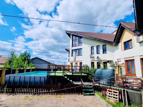 коммерческая по адресу Богдана Хмельницкого, 1