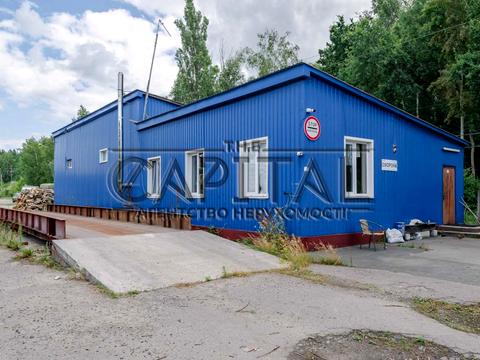комерційна за адресою Вокзальна вул., 1