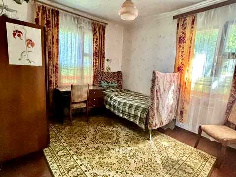 будинок за адресою с. Ровжі, Садова