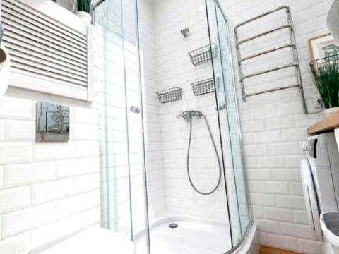 квартира за адресою Київ, Салютна вул., (Будинок 02301-02303)