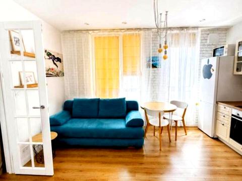 квартира за адресою Київ, Салютна вул., (Будинок 02301-02303)