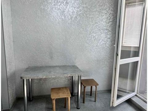 квартира за адресою Козакевича вул., 25