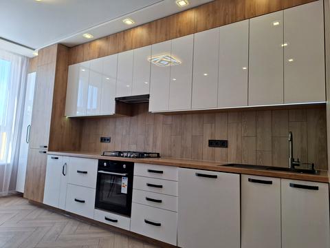 квартира за адресою Героїв Крут вул., 8