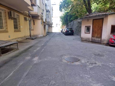 комерційна за адресою Дарвіна вул., 5