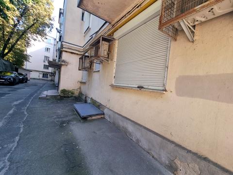 комерційна за адресою Дарвіна вул., 5