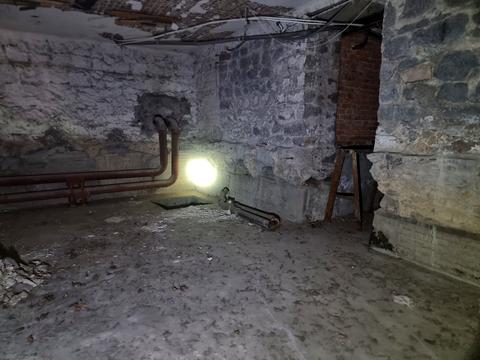 комерційна за адресою Дарвіна вул., 5
