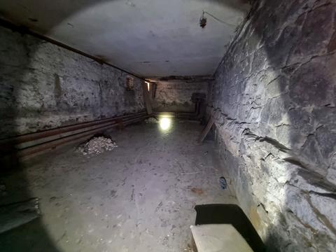комерційна за адресою Дарвіна вул., 5