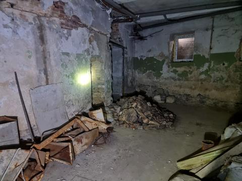 комерційна за адресою Дарвіна вул., 5
