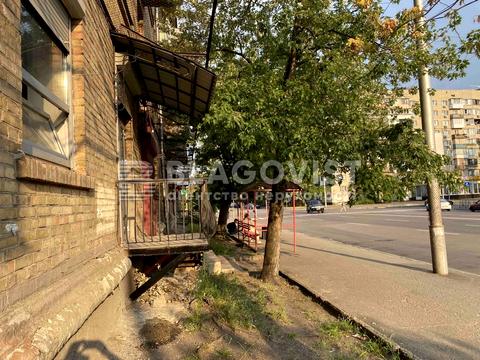 коммерческая по адресу Леонида Каденюка просп. (Юрия Гагарина), 2/35